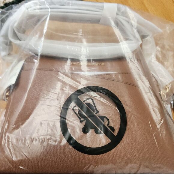 Michael Kors Brown Leather Dome Jet Set Travel Crossbody Bag - Picture 10 of 10